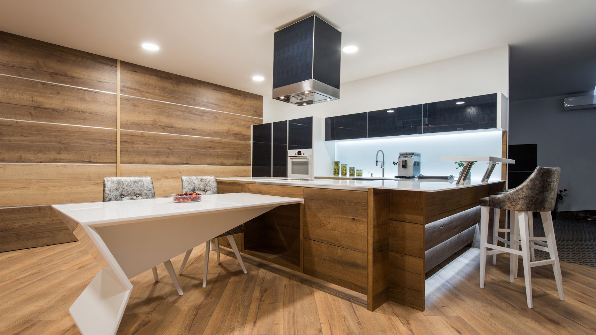 Difference Between Sirca Italian PU and Unico PU Coating by Sirca